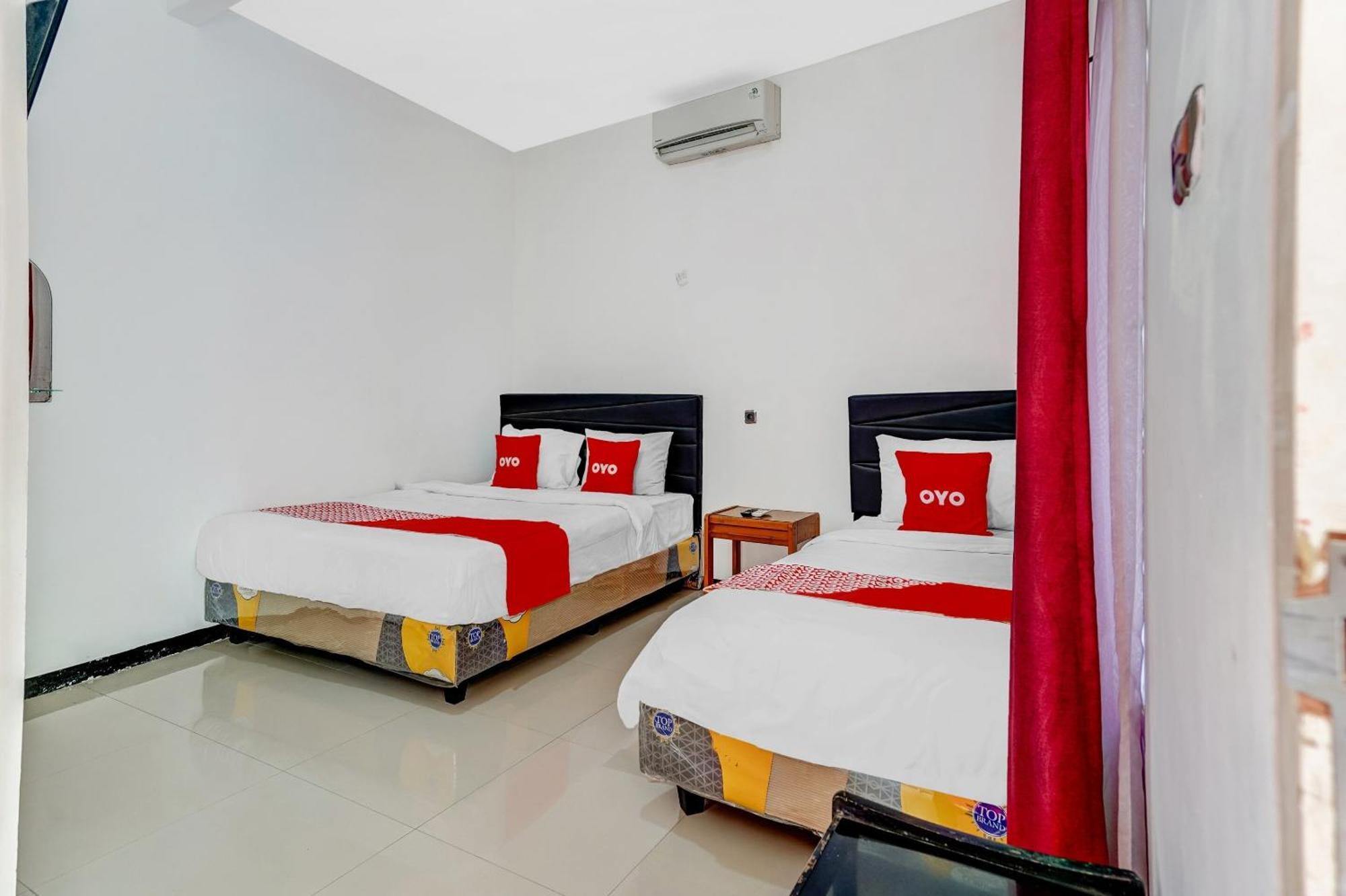 Hotel Kalimantan Surabaya Esterno foto