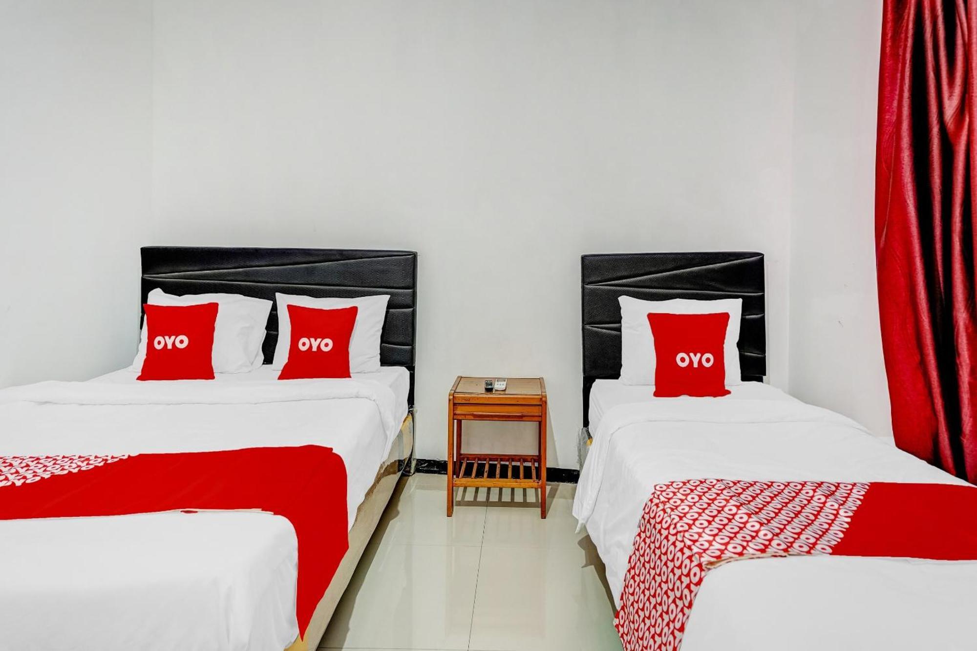 Hotel Kalimantan Surabaya Esterno foto