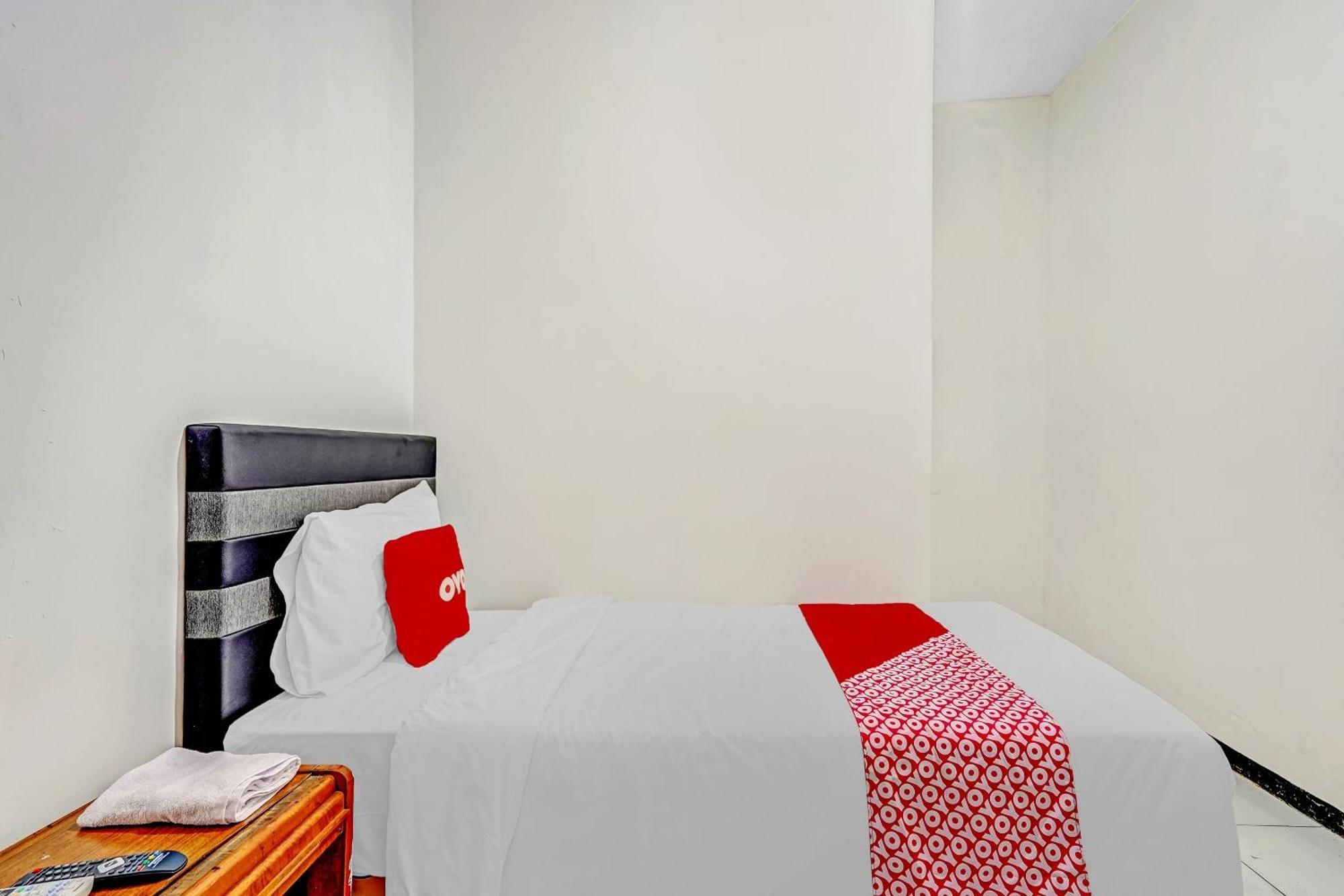 Hotel Kalimantan Surabaya Esterno foto