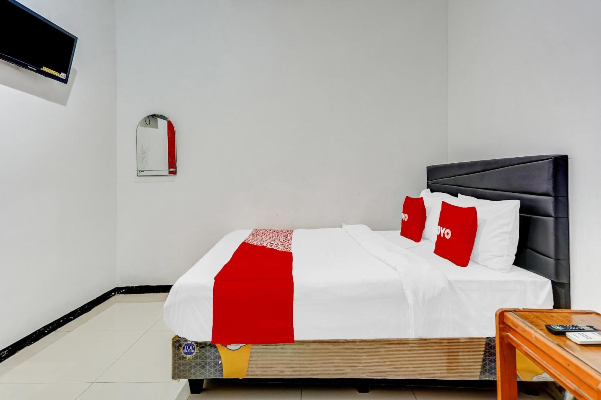 Hotel Kalimantan Surabaya Esterno foto