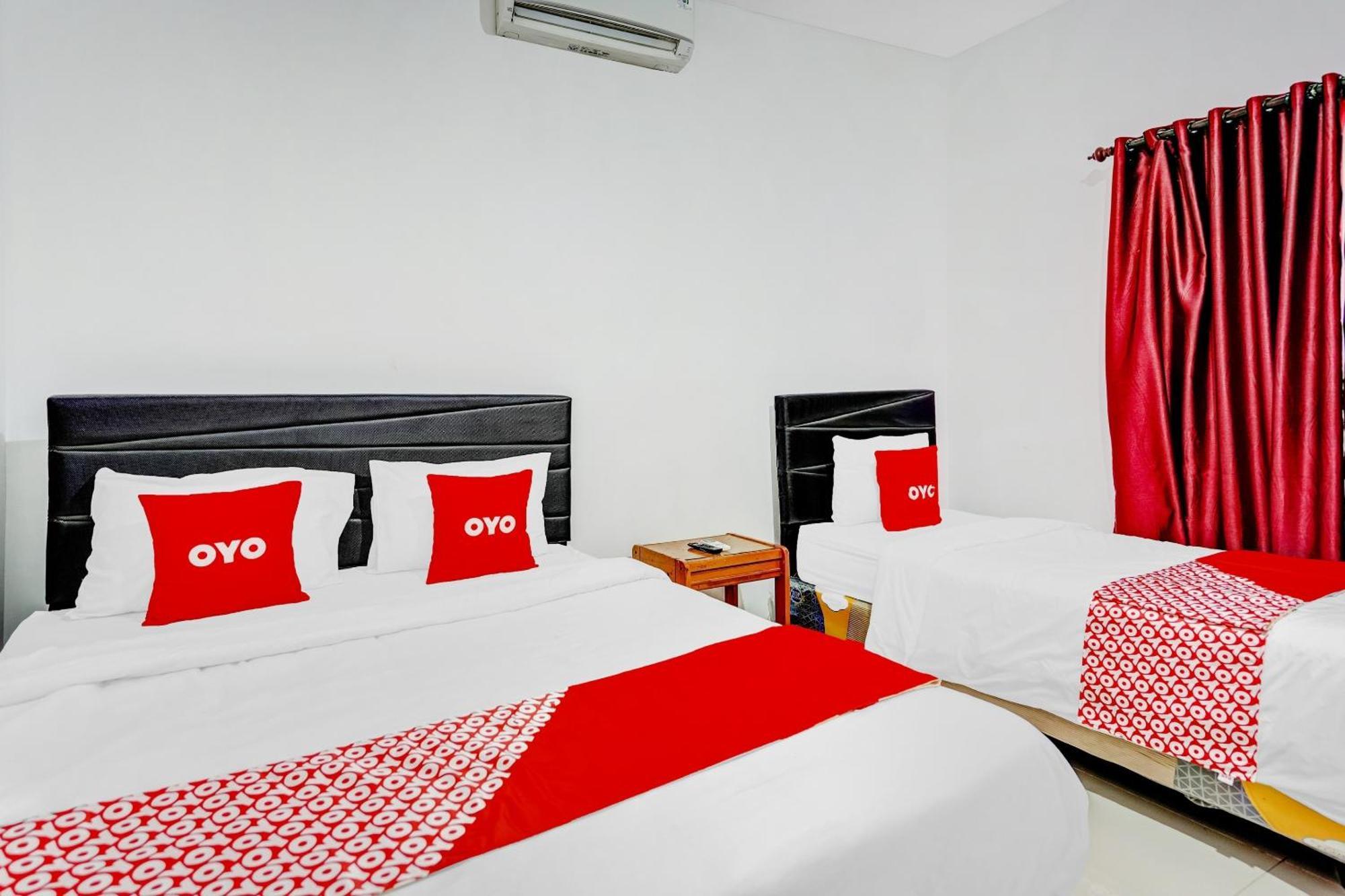 Hotel Kalimantan Surabaya Esterno foto